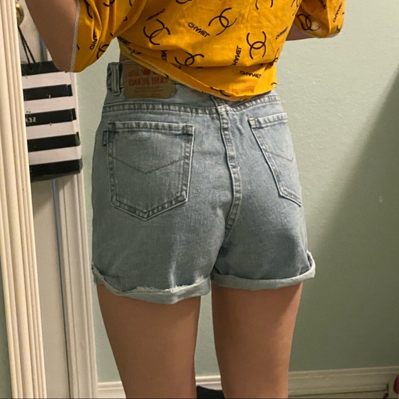 High Rise Medium Washed Cuffed Denim Jeans - Picture 9 of 9